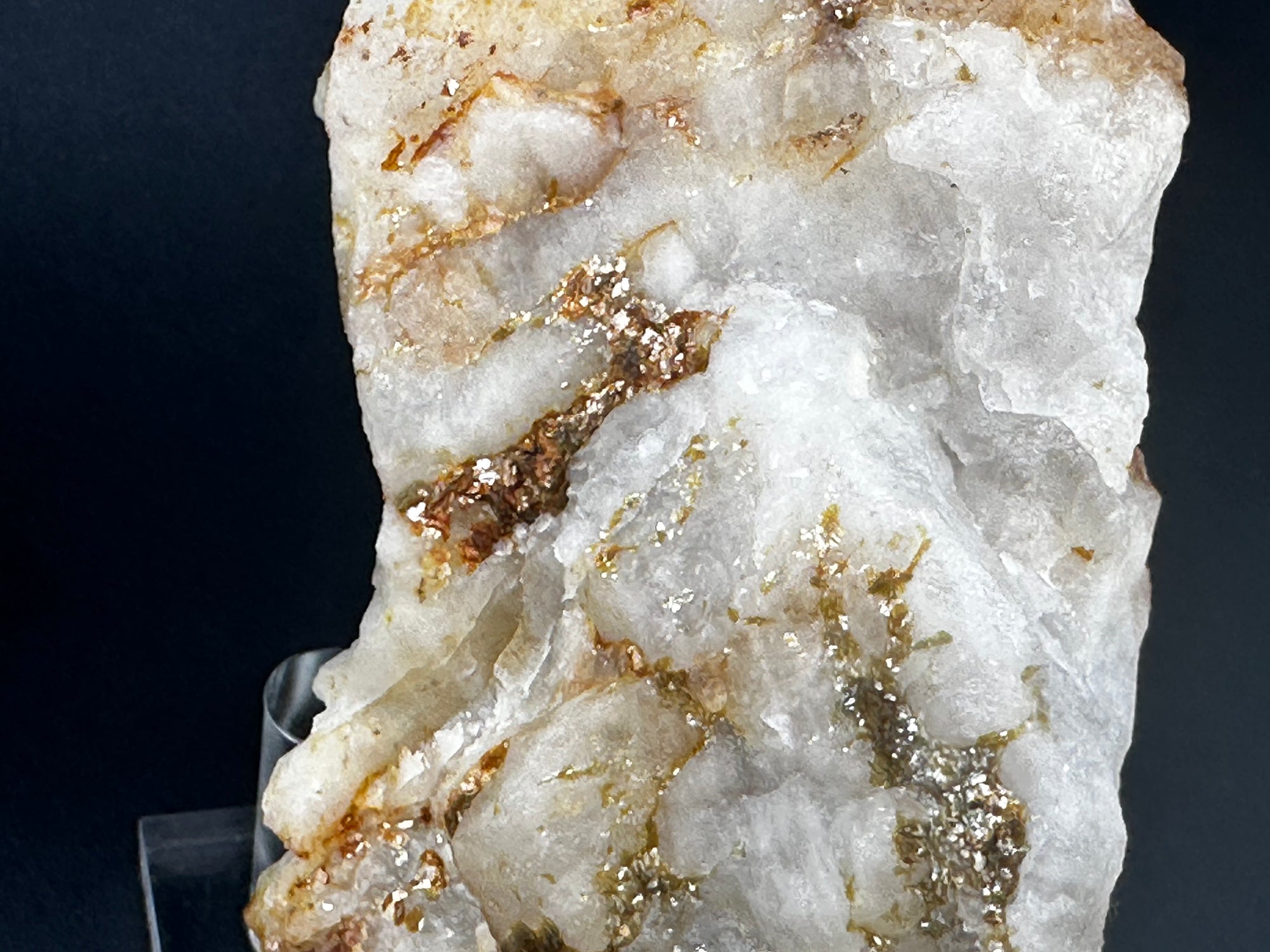 Bellezza Barocca - The Baroque Quartz Beauty